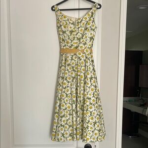Vintage Green and White Floral Daisy Midi Dress